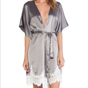 For Love & Lemons - She's a Knockout Robe